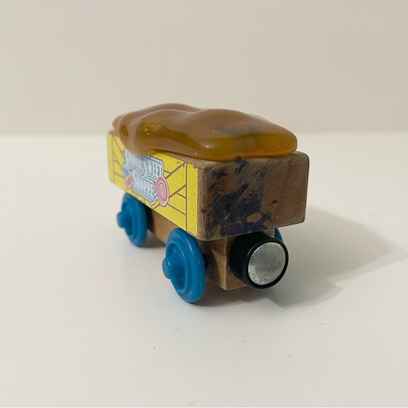 Thomas & Friends Wooden Caramel Car Train Sodor Sweet Shoppe - Picture 5 of 12